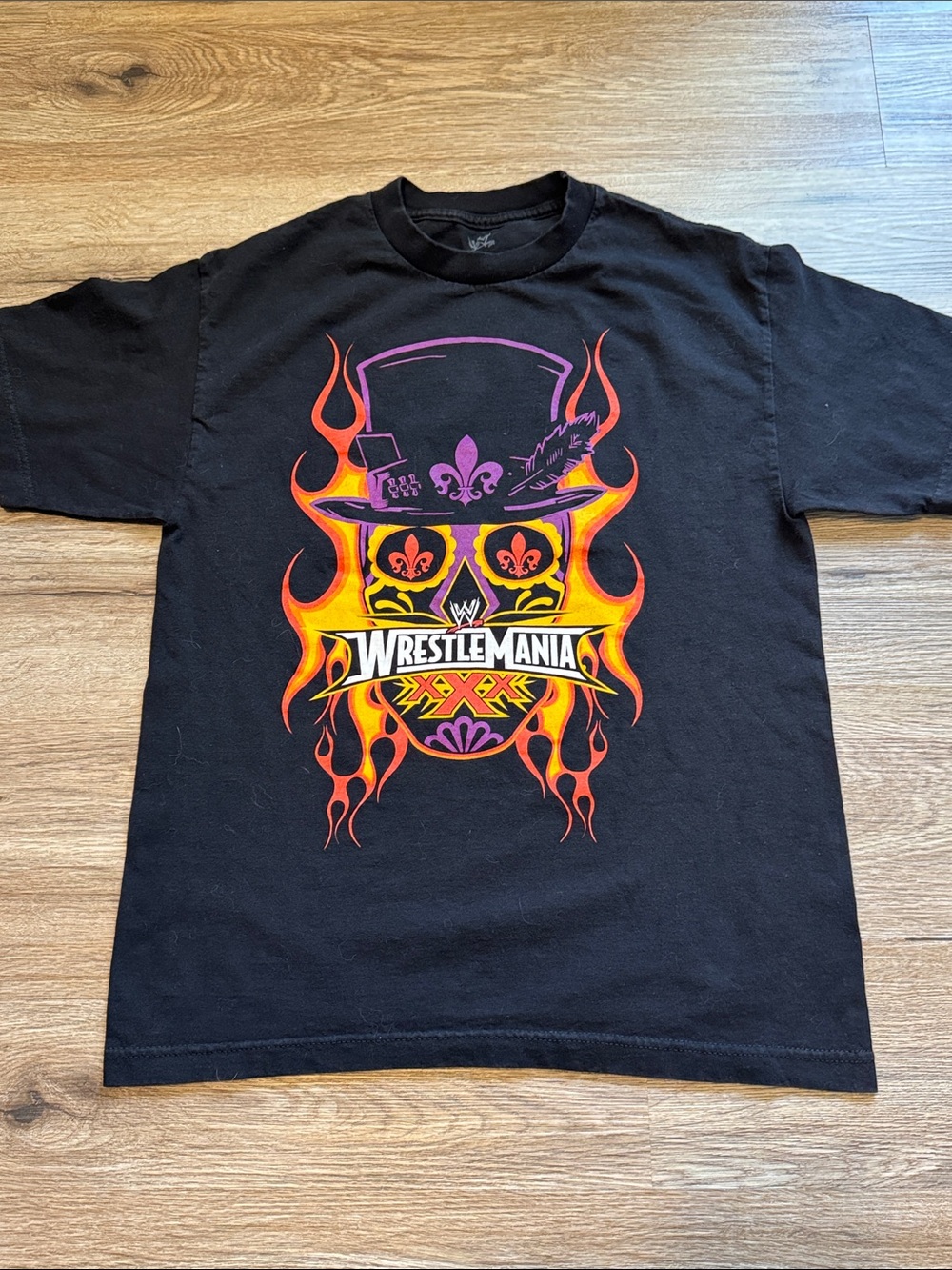 WWE WrestleManiA XXX Tee with Orange, Yellow and Purple Flame Skull Size M